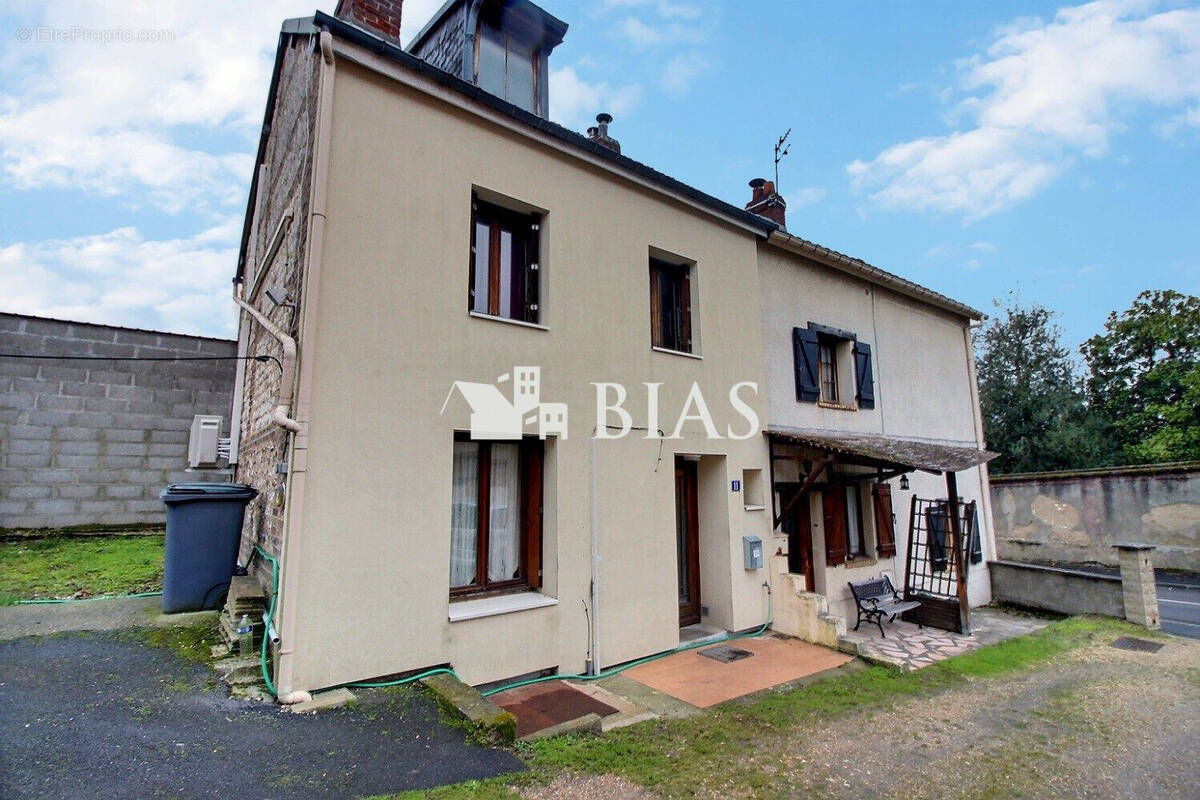 Maison à OISSEL