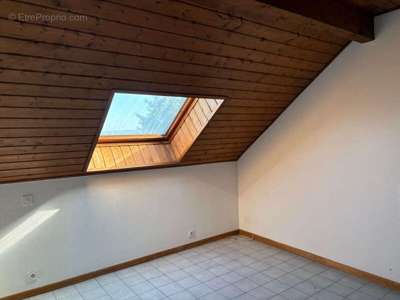 Maison à NEUVECELLE