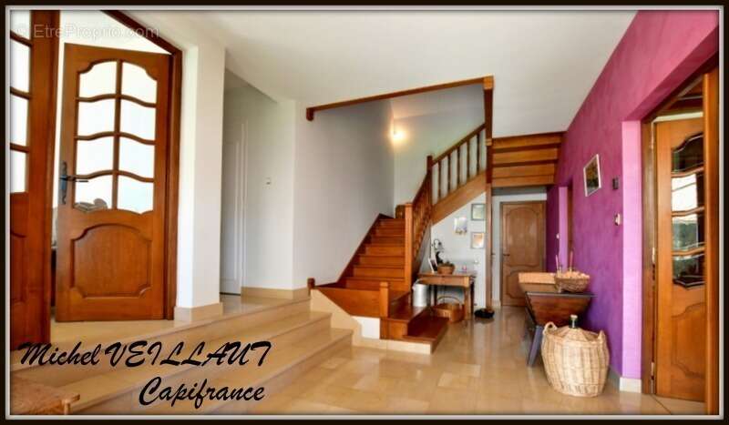 Maison à vendre 16 pièces CRONAT (71), 6 chambres, triple garage, terrain 7355 m² - photo 4