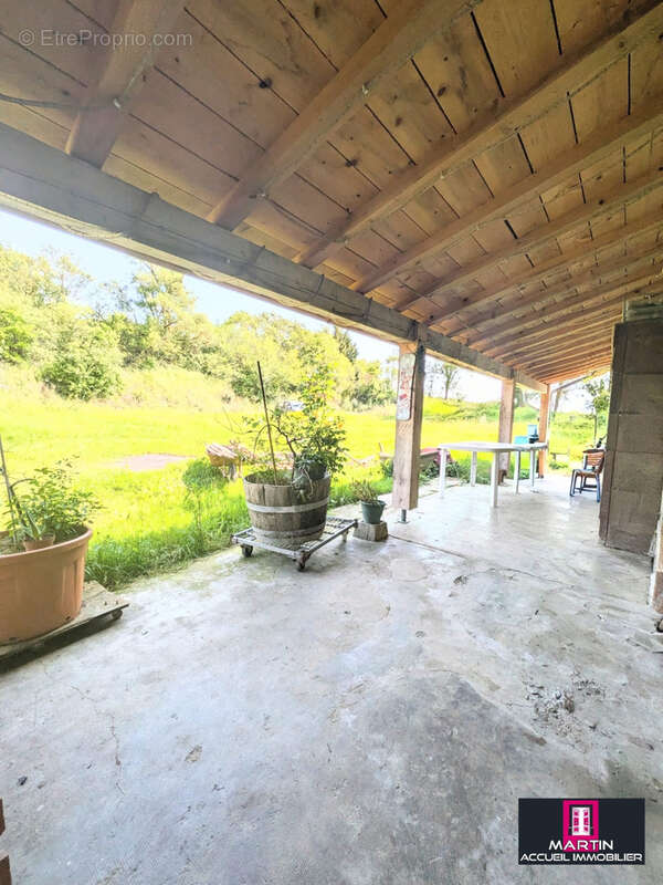 Maison à SAINTE-LIVRADE