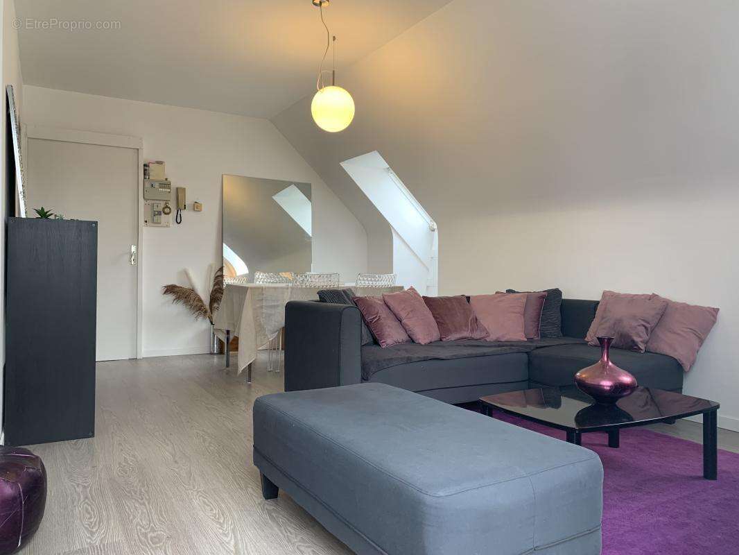 Appartement à LE RHEU