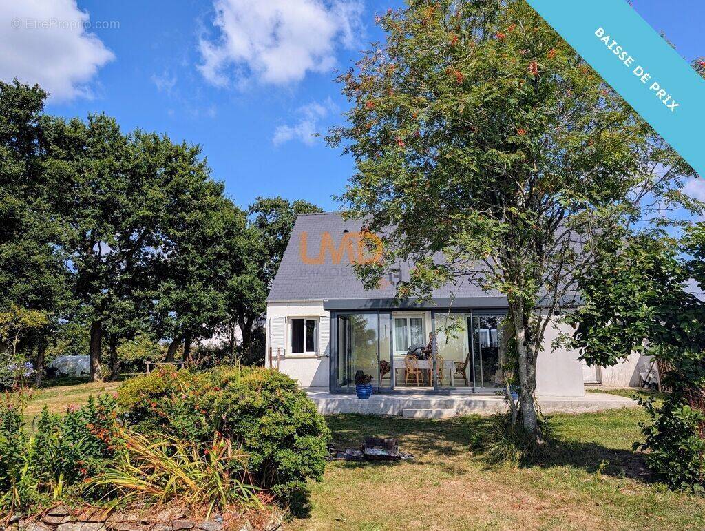 Maison à PLOMODIERN