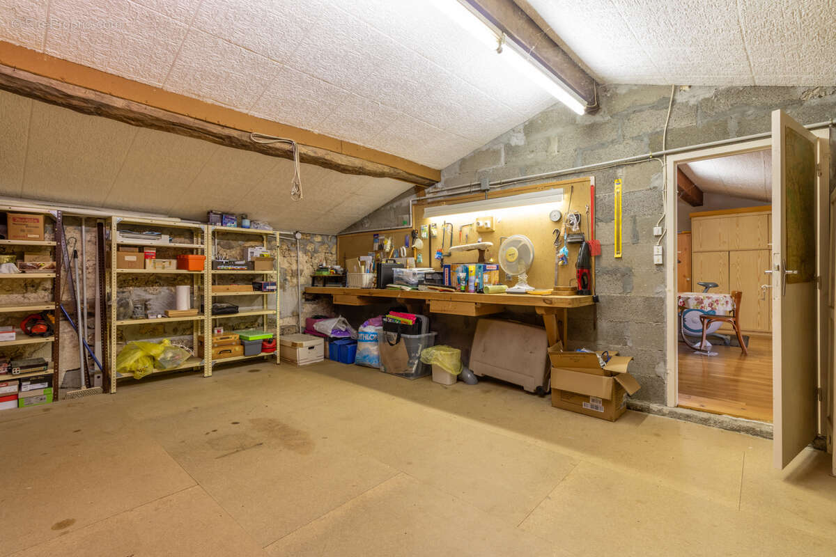 Maison à SAINT-SAVINIEN