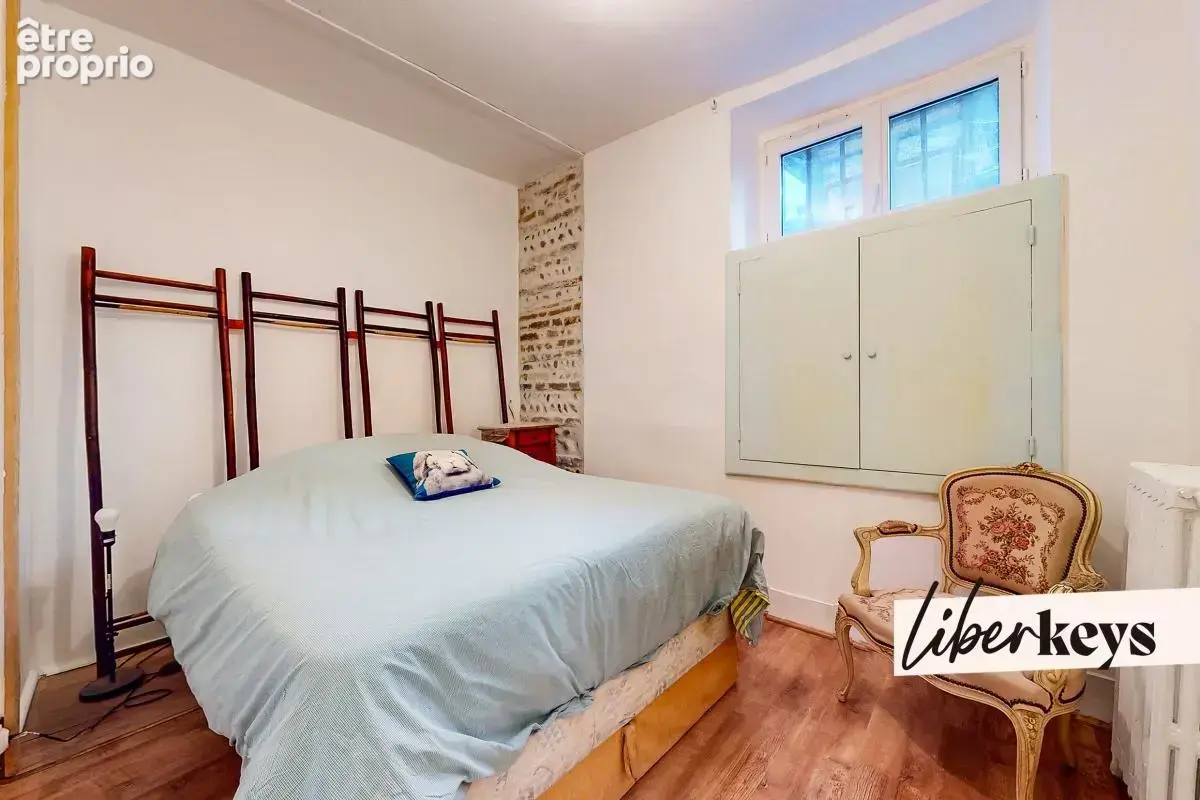 Bourg centre, 91 m², bureau + dressing, parking à 50 m - photo 8