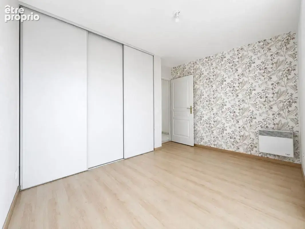 Appartement 2 chambres lumineux avec terrasse de 40 m² et double parking - photo 4