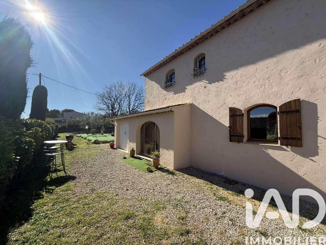 Photo 4 - Maison à SAINT-CEZAIRE-SUR-SIAGNE