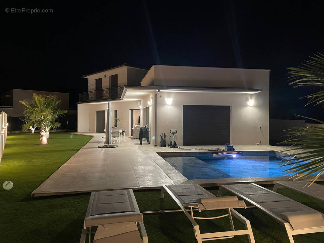 Maison à PUGET-SUR-ARGENS