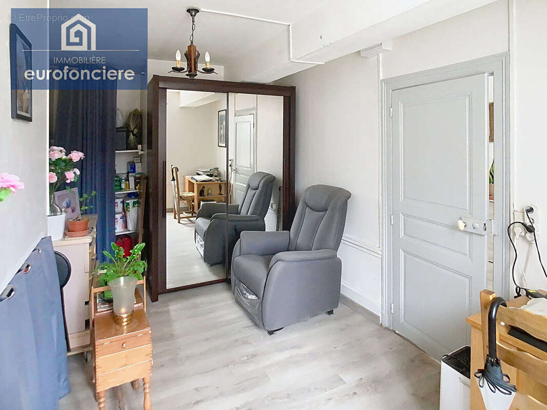 Maison à AIX-EN-OTHE