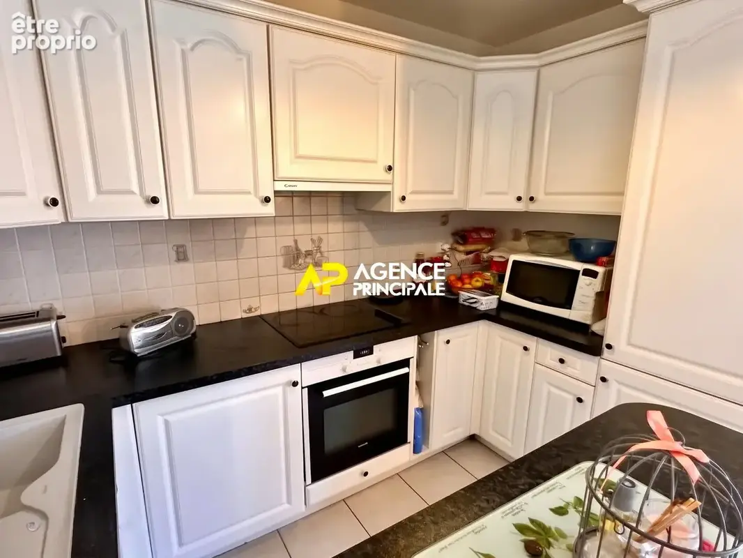 Sartrouville - Le Fresnay Vieux Pays - Appartement 4 pièces 96.49 m2 - photo 4