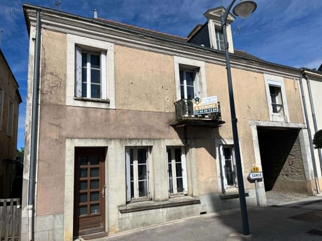 Maison de Bourg à rénover - photo 2