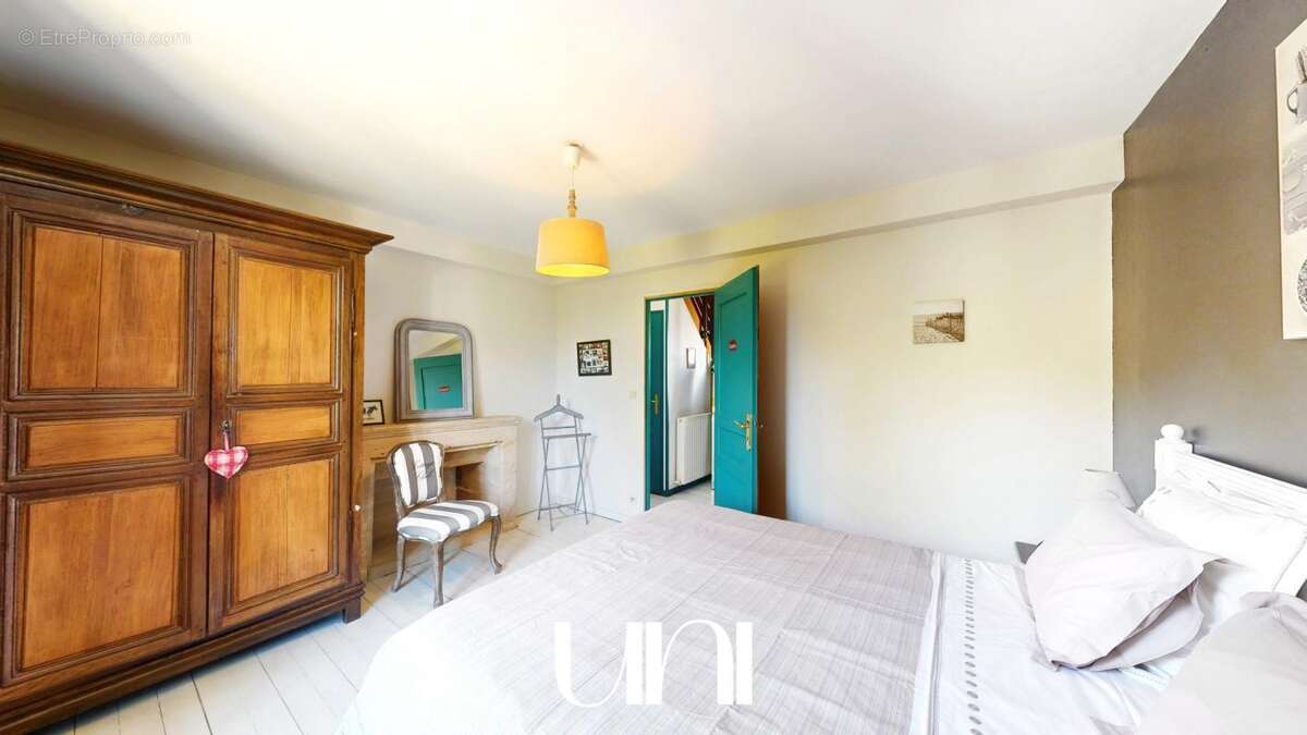 Maison à FONTAINE-HENRY