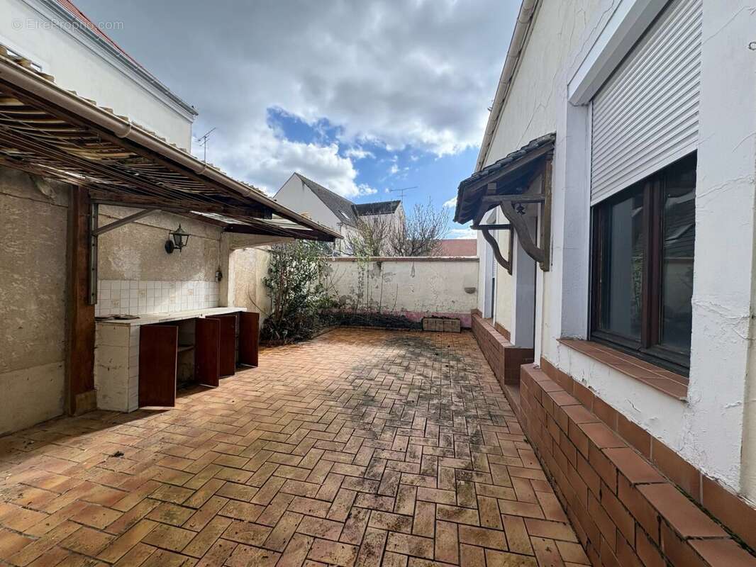 Maison à FONTENAY-TRESIGNY