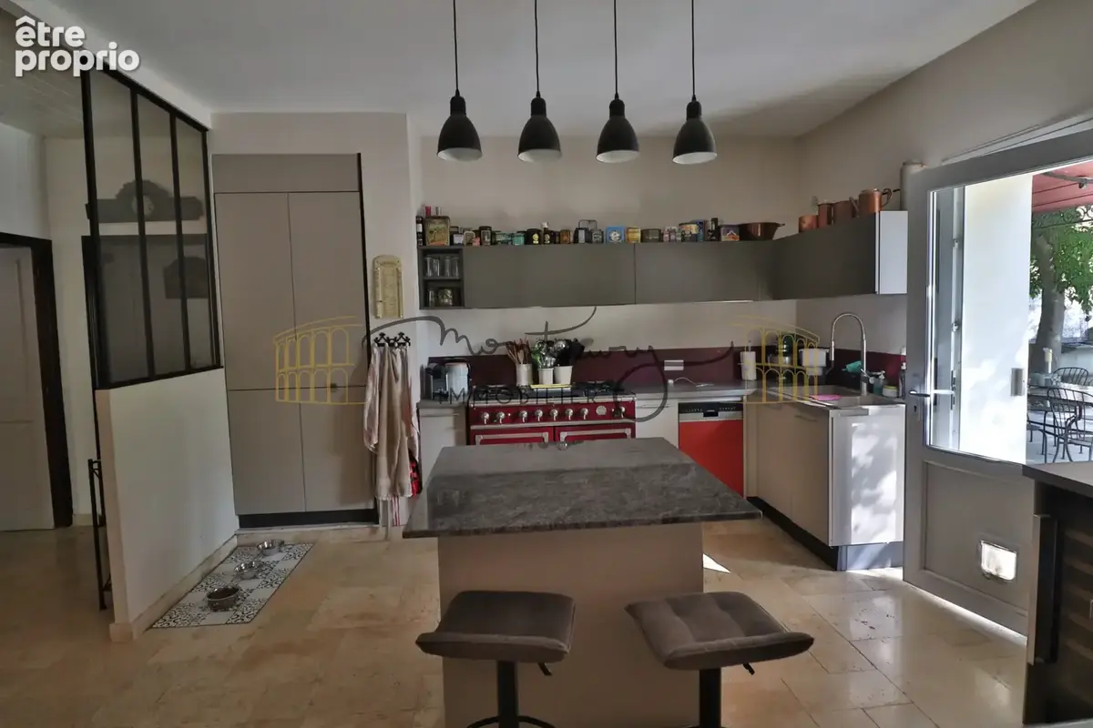 Nîmes   quartier la gazelle   propriété de charme avec piscine et mazet d'amis - photo 7