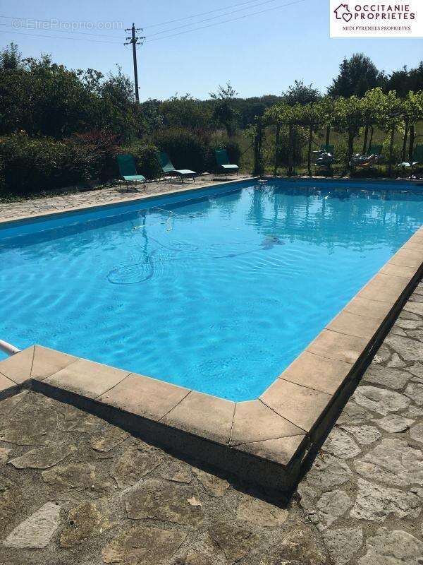 Maison à LARROQUE-SAINT-SERNIN