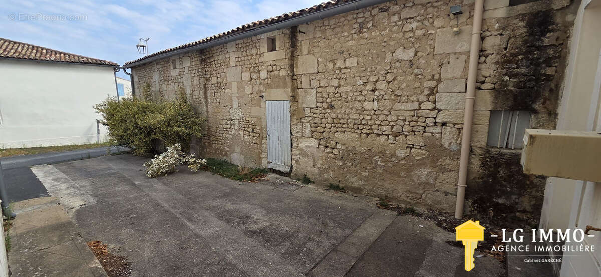 Maison de maitre, 400 m2, 190 m2 dépendances, parc 7 000 m2 - photo 41