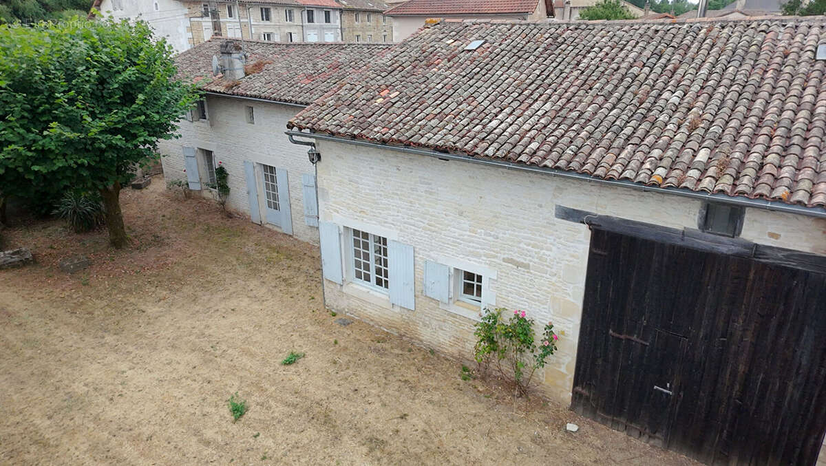 Maison 151m² à chaunay - photo 12