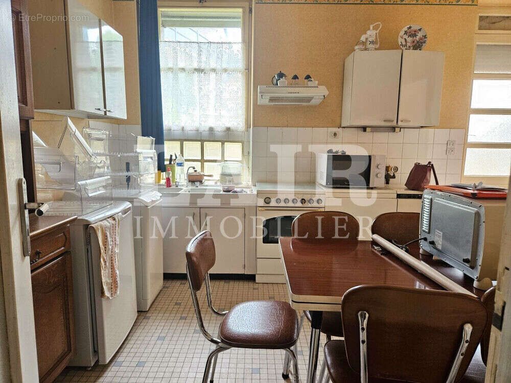 Maison à VILLAINES-LA-JUHEL