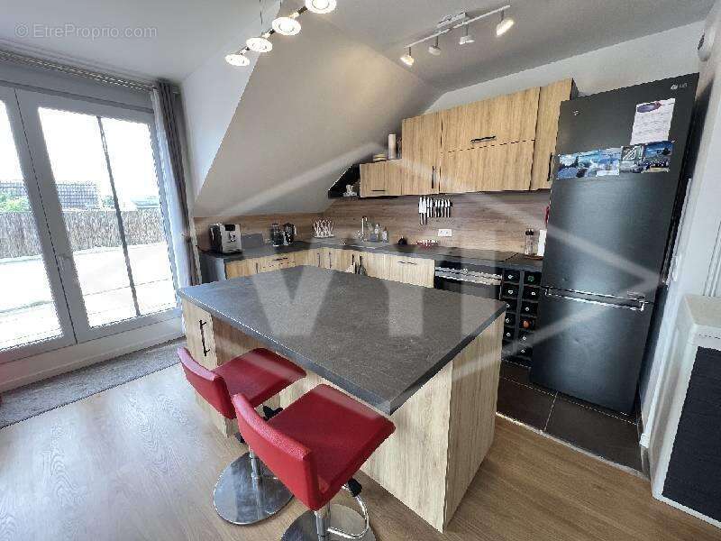 Appartement à COMBS-LA-VILLE