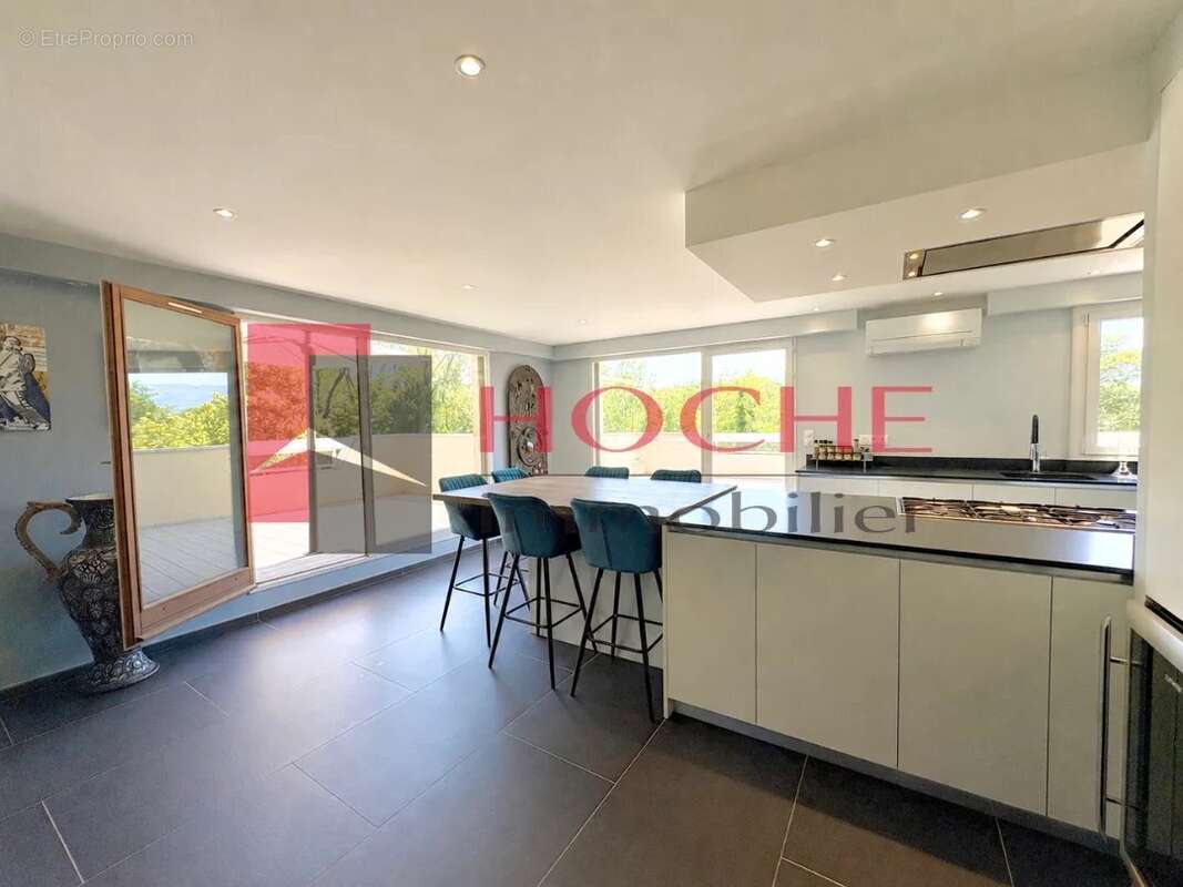 4 P + C  Duplex Penthouse - Garage - 106 m² - photo 6