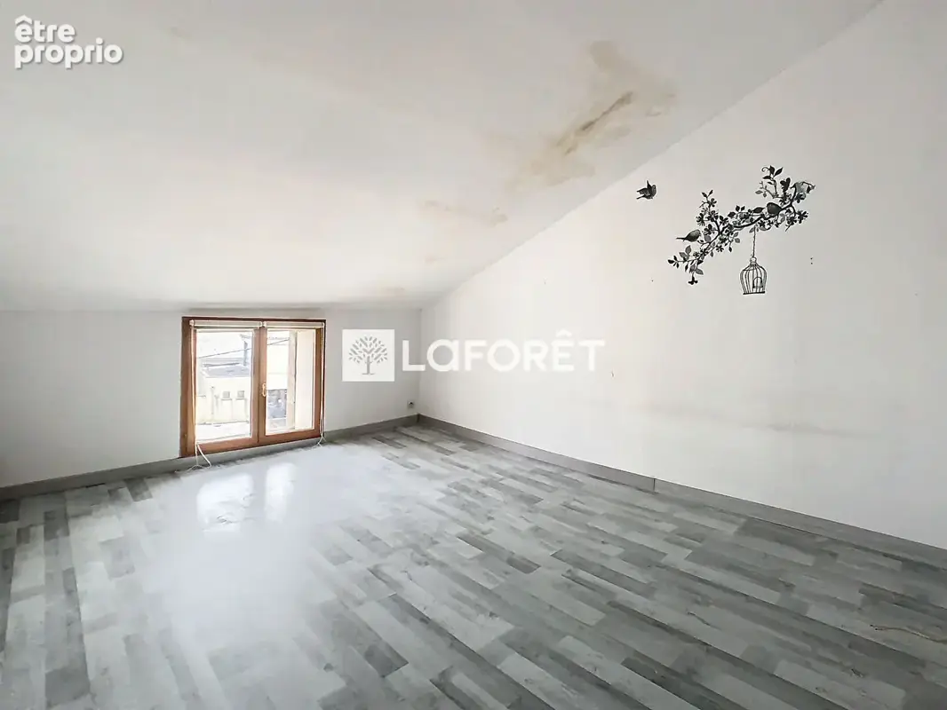 Maison de ville à SAINTE-MENEHOULD - 136 m² - 2 chambres - photo 10