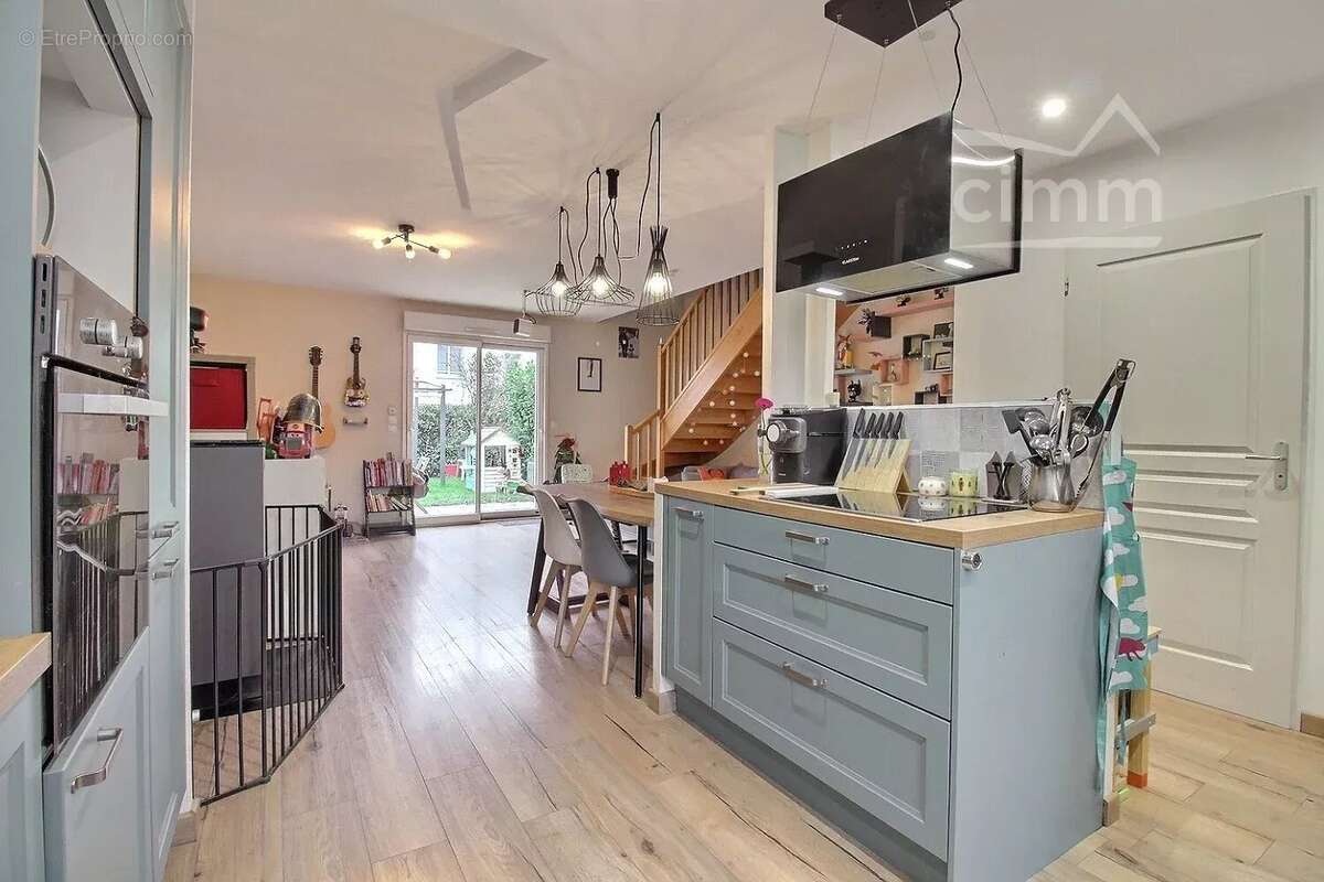 Maison à BALLAN-MIRE