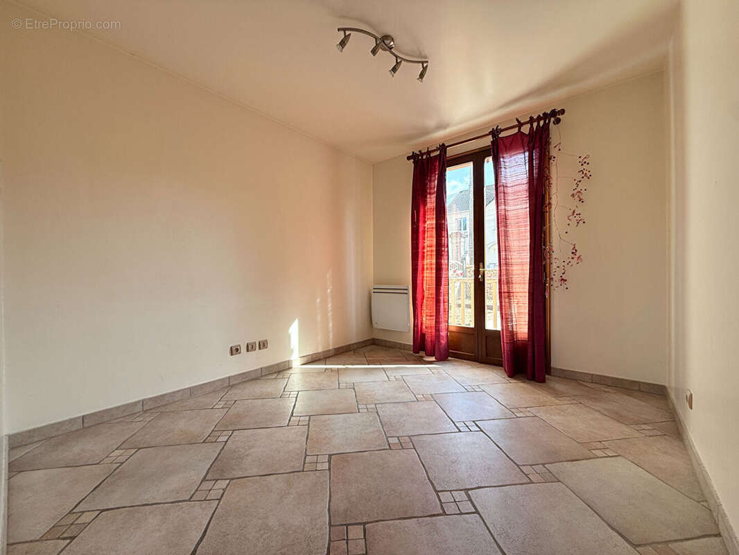 Maison à RIS-ORANGIS