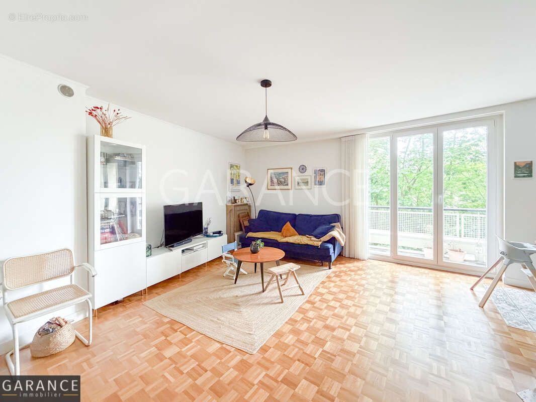 Appartement à PARIS-12E