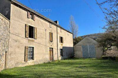 Maison à SEVERAC-LE-CHATEAU