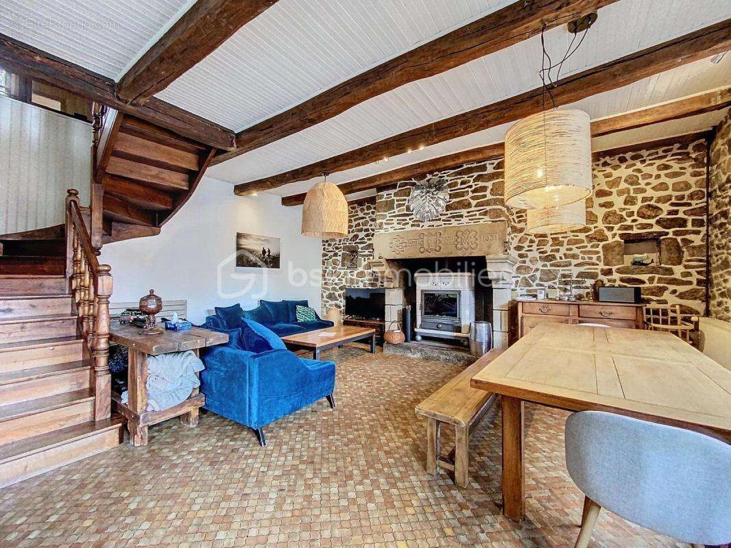 Maison à PLOUER-SUR-RANCE