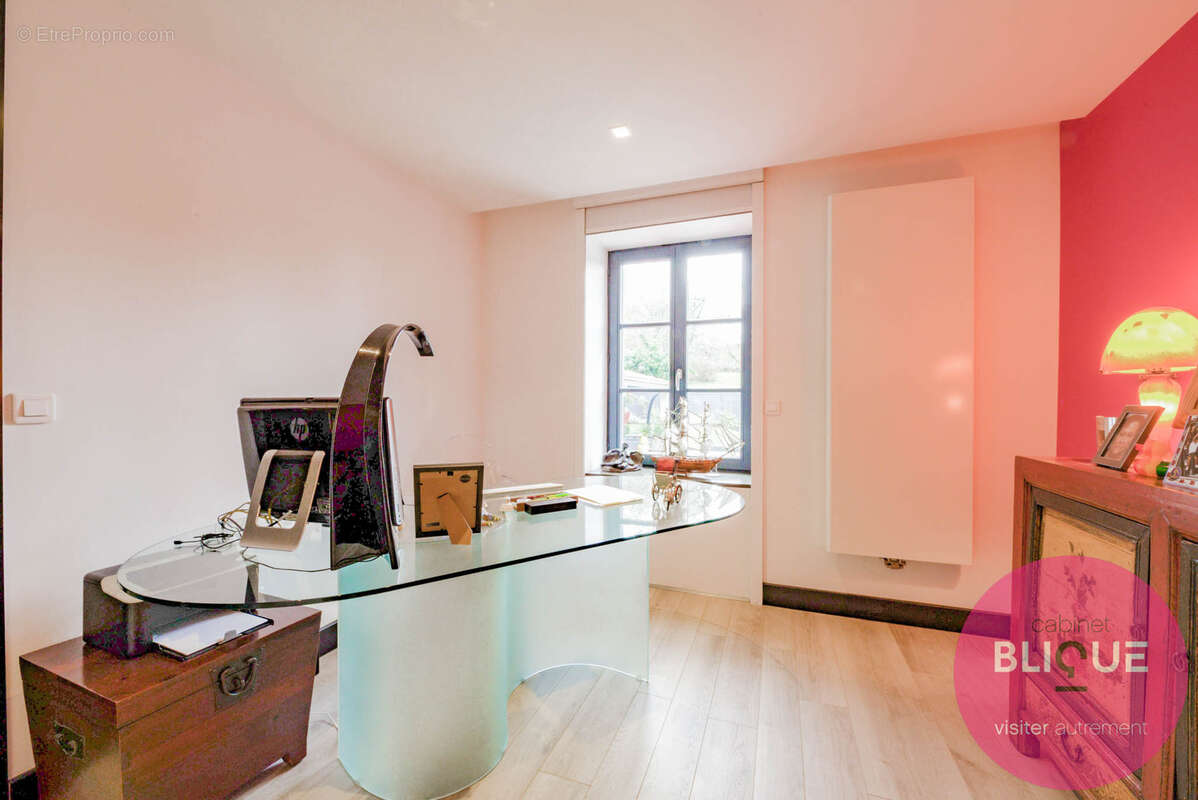 Maison à LAY-SAINT-CHRISTOPHE