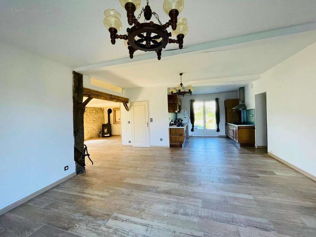 Maison à SAUVETERRE-DE-BEARN