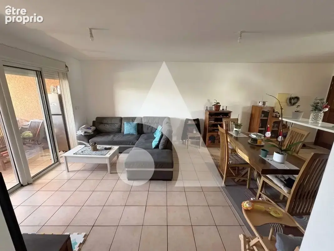 Appartement F3 SAINT LOUIS hyper centre-ville - photo 3