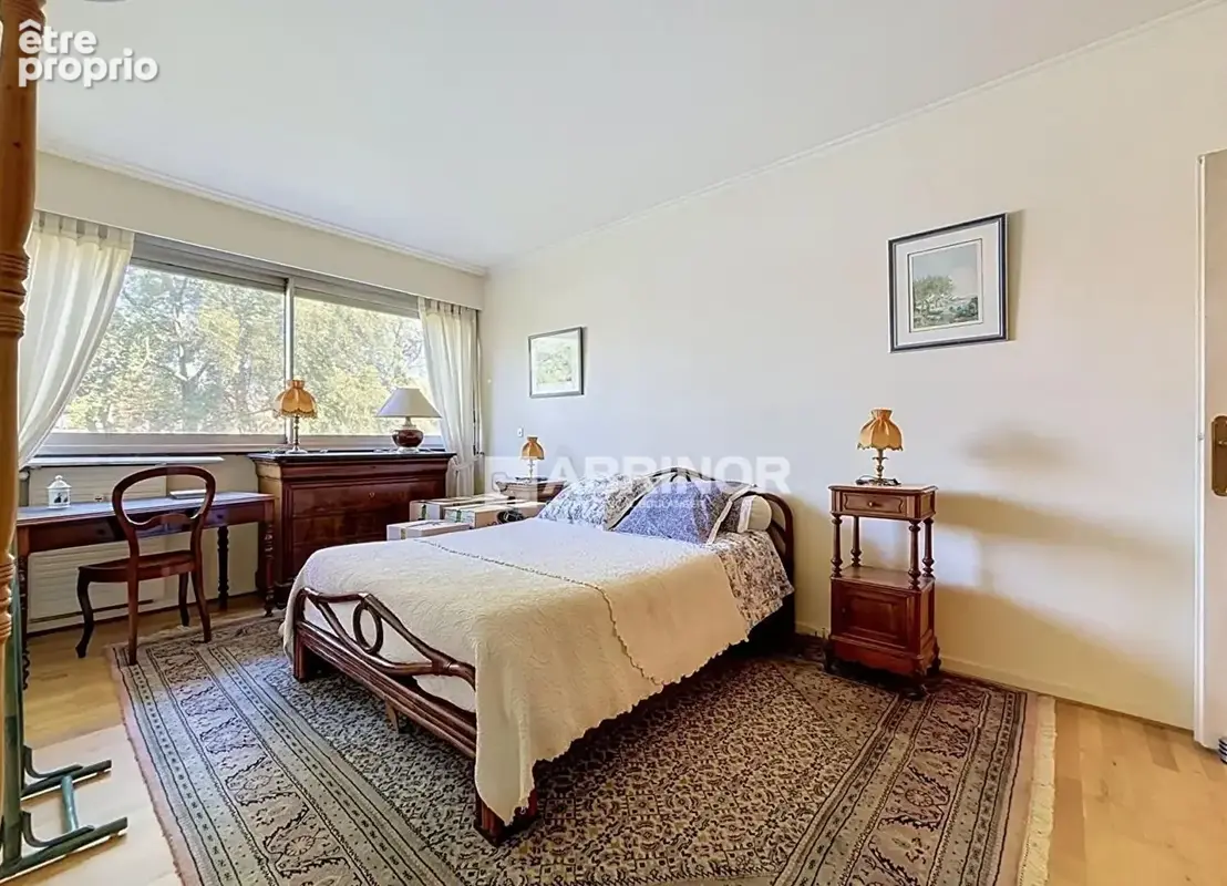 Appartement 127 m² 3 chambres bureau terrasse garage prox tram - photo 4