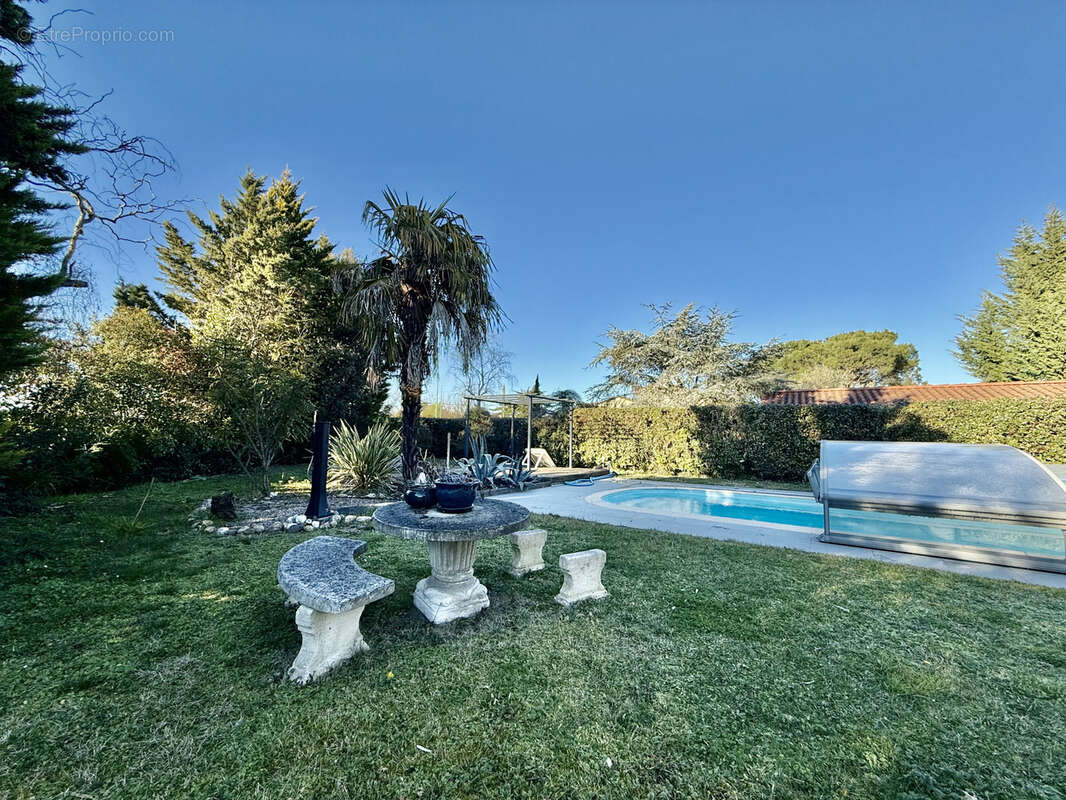 Maison Familiale de 252m2 sur un grand Terrain de 2000m2 Cugnaux 31270 - photo 8