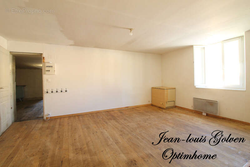 Appartement à TOURNEMIRE