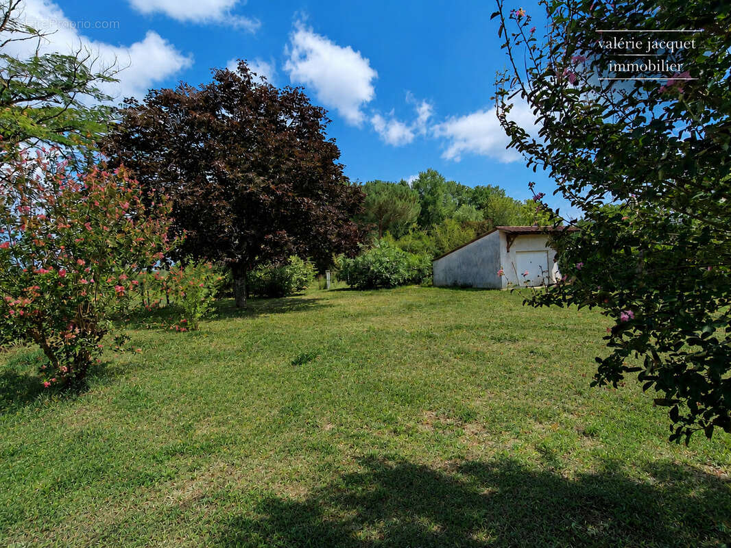 Maison familiale de 4 chambres avec vie de plain-pied   3 150 m2 de terrain   À 5 minutes à pied du centre-vil - photo 20