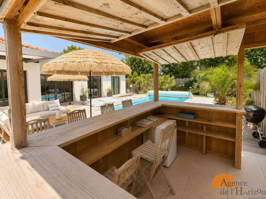 Maison à ARES