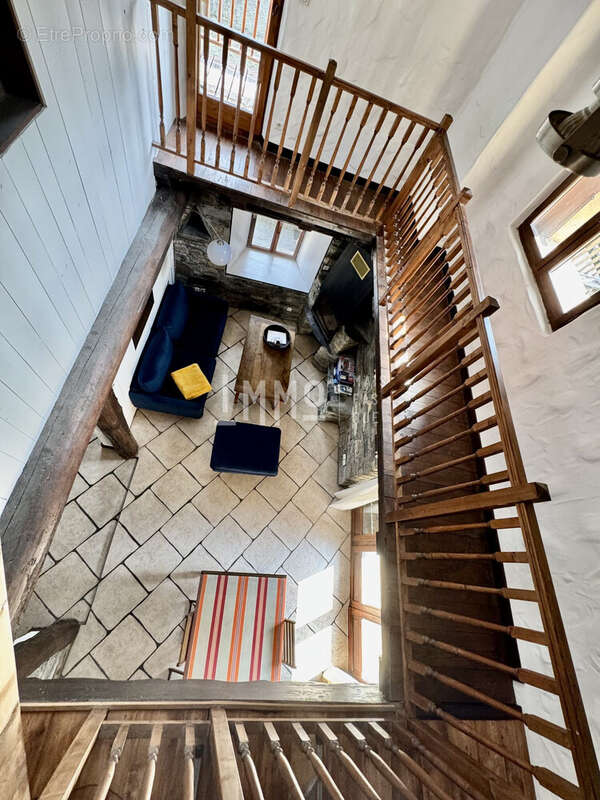 Maison à LES CHAPELLES