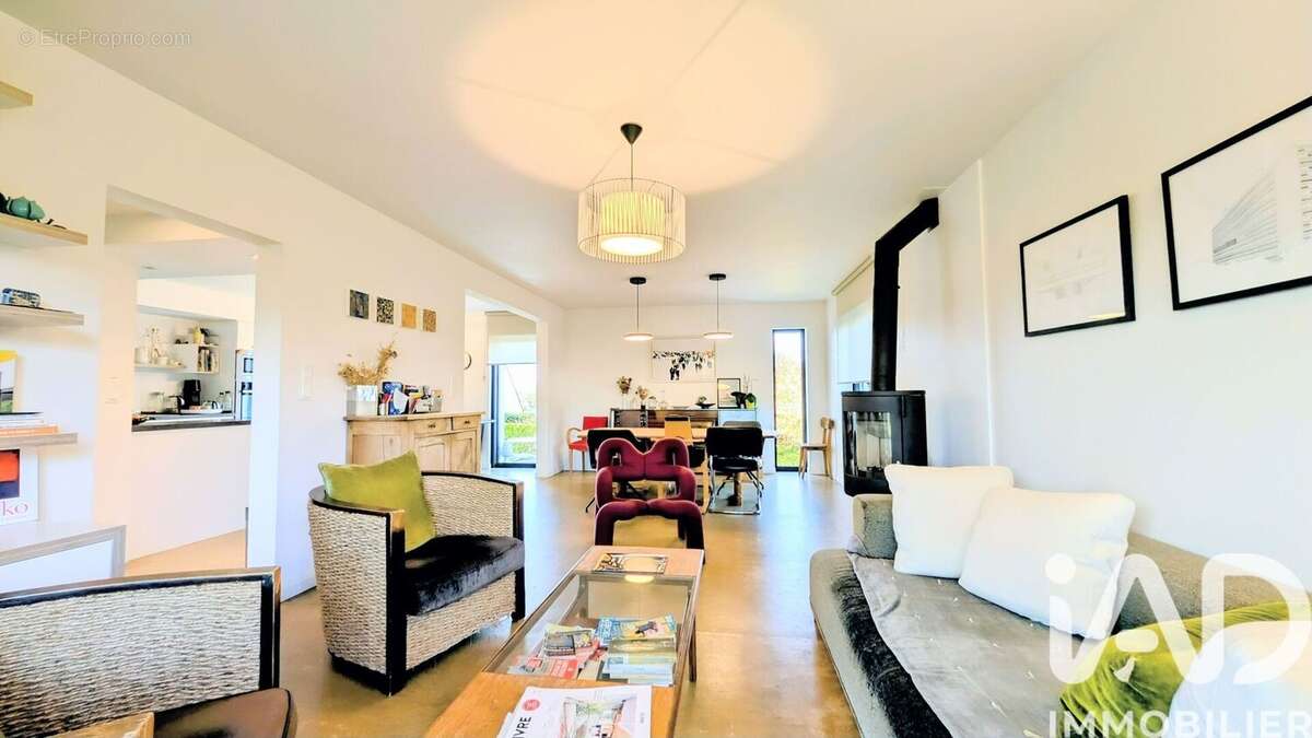 Photo 2 - Maison à LOCMINE