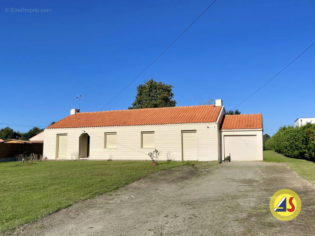 Maison à SAINT-AIGNAN-GRANDLIEU