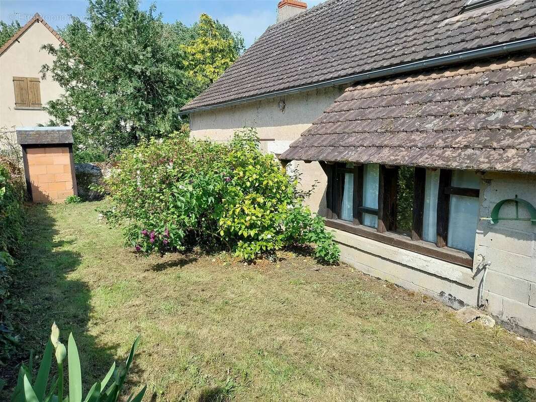 Maison à TOURNON-SAINT-MARTIN