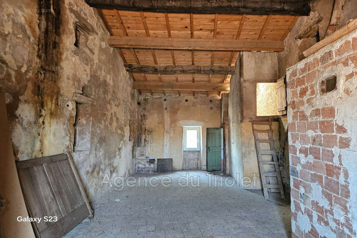 Maison à VIOLS-LE-FORT