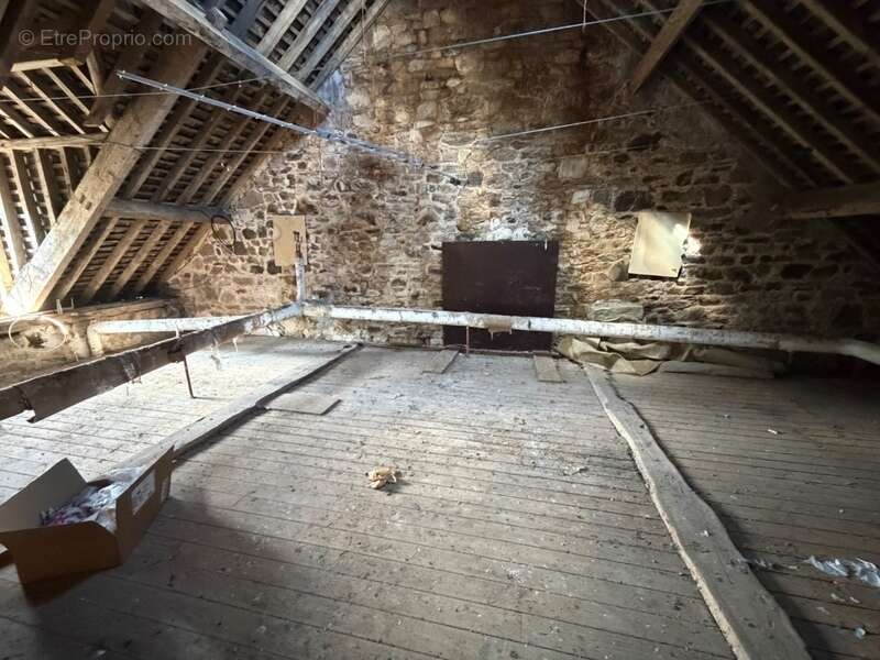 Appartement à SOULLES
