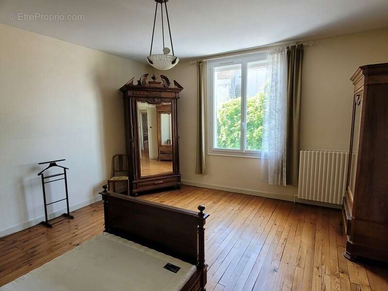 Maison à BORDS