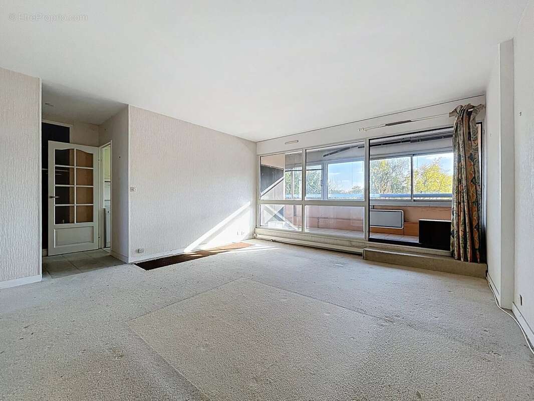 Appartement à ELANCOURT