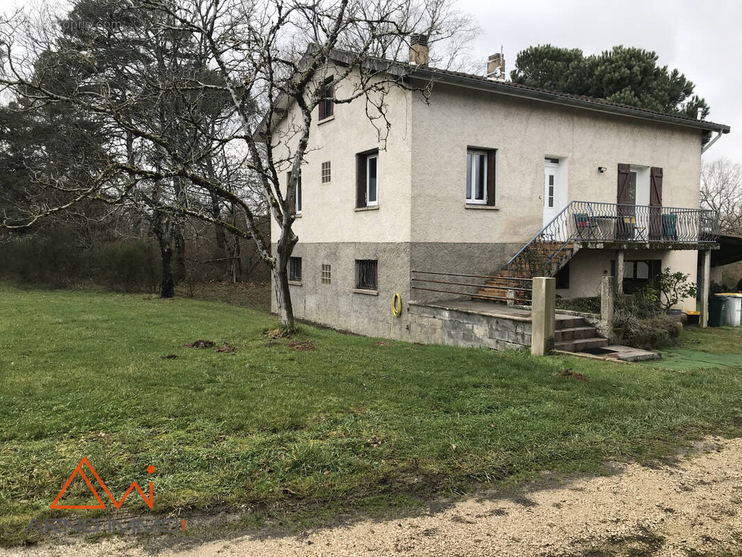 Maison à LISLE-SUR-TARN