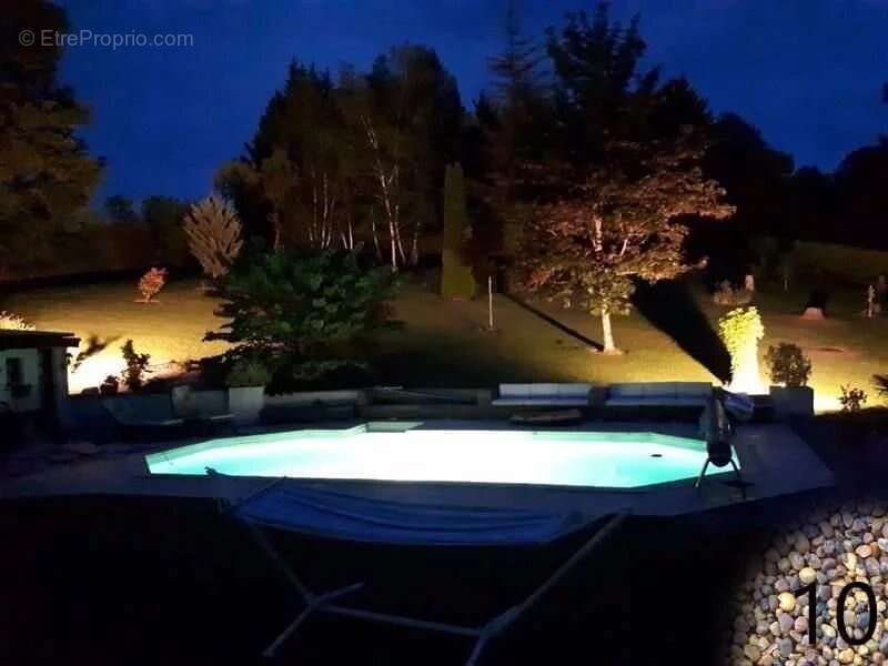 Maison individuelle haut de gamme avec piscine, située au cœur d'un magnifique parc privé - photo 7
