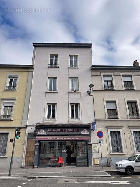 Appartement à LYON-8E