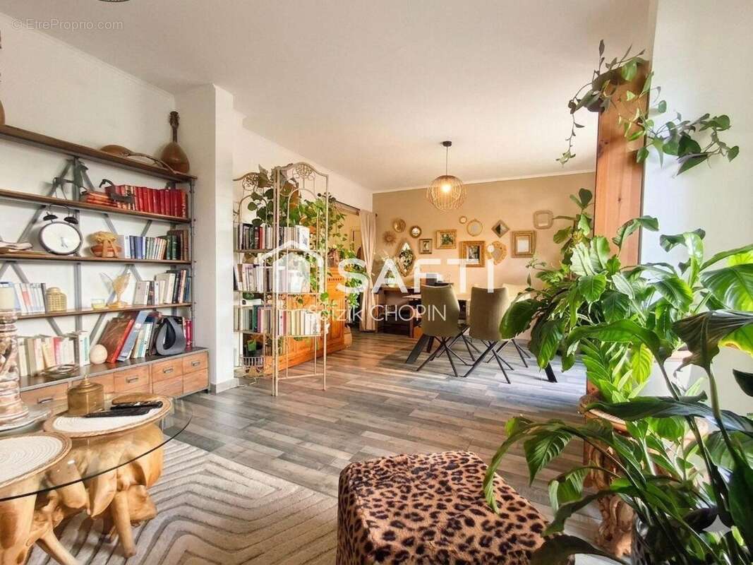 Appartement 77 m² à La Seyne-Sur-Mer  - photo 3