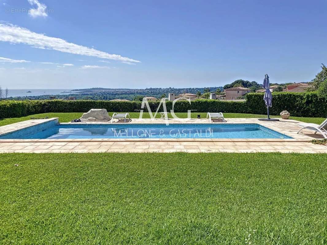 Maison à VILLENEUVE-LOUBET